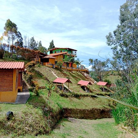 Vista Hermosa Eco Hostal Carmen de Viboral Exterior foto